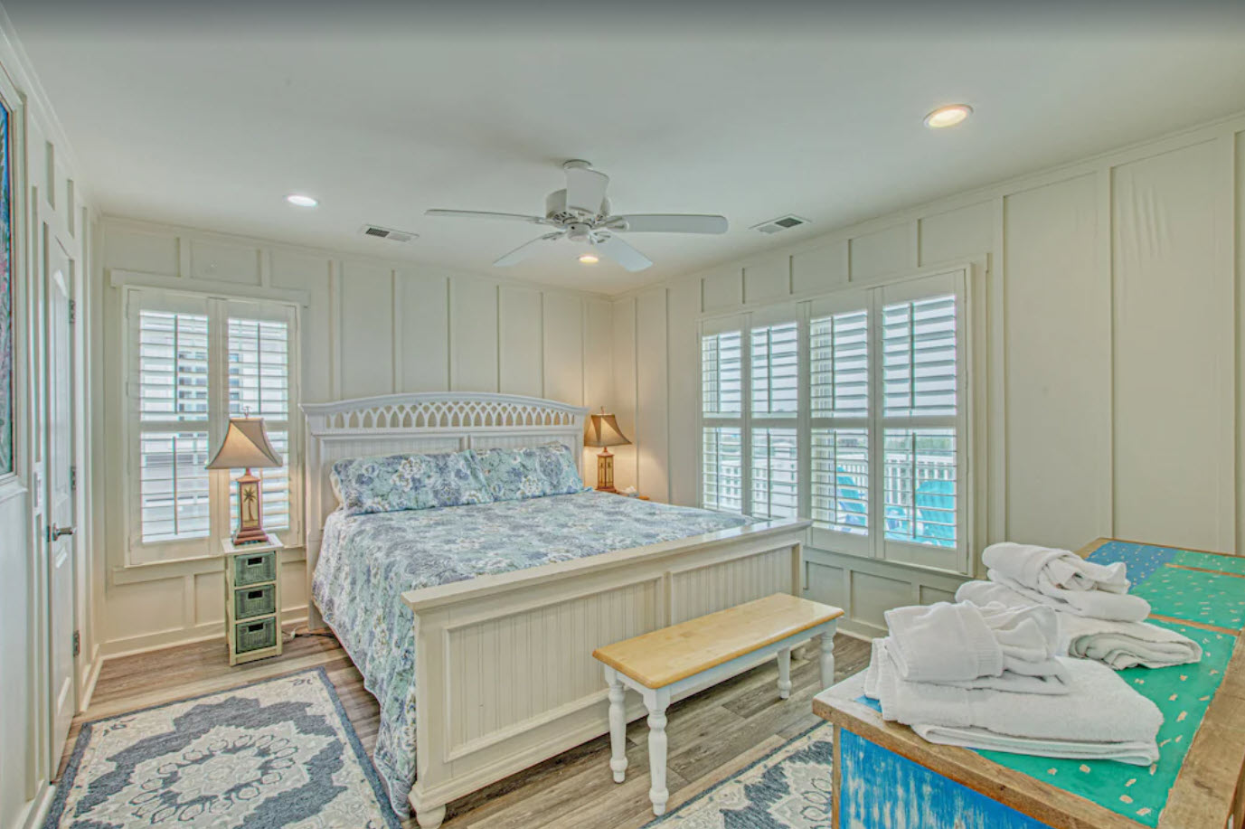 Queen bedroom in Ocean Dream 6-bedroom vacation rental